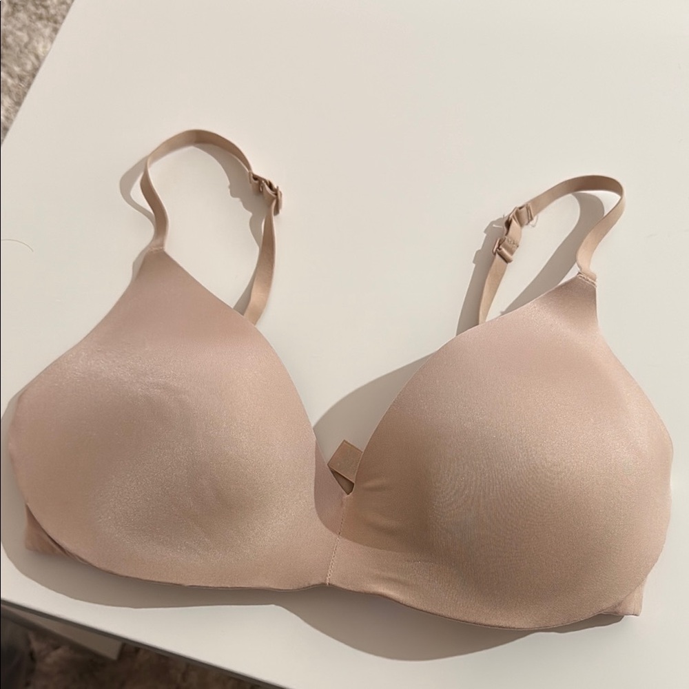 Skims Nude Bra